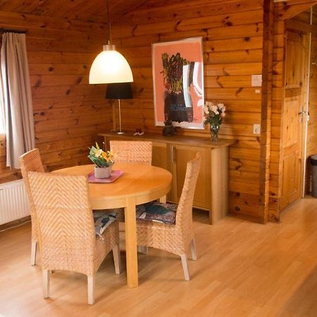 Chaletparc Krabbenkreek Zeeland - Chalet 130 Sint Annaland Εξωτερικό φωτογραφία